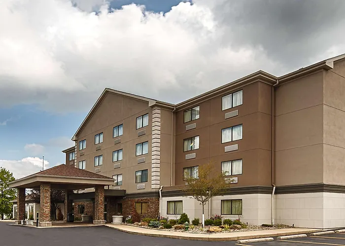 Comfort Inn & Suites Copley Akron