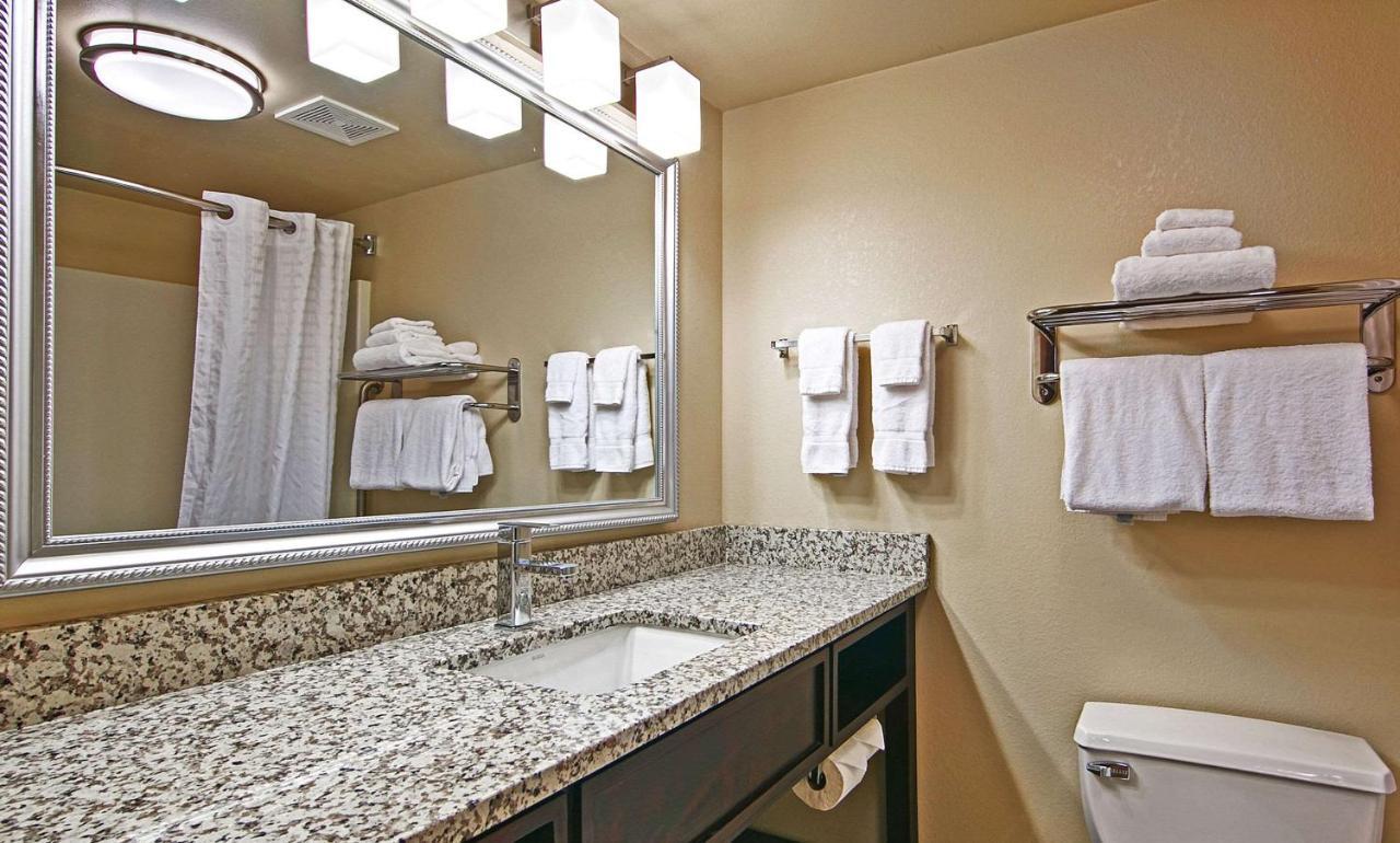 Comfort & Akron 2* Copley