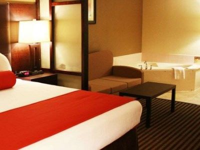 Comfort & Akron 2*