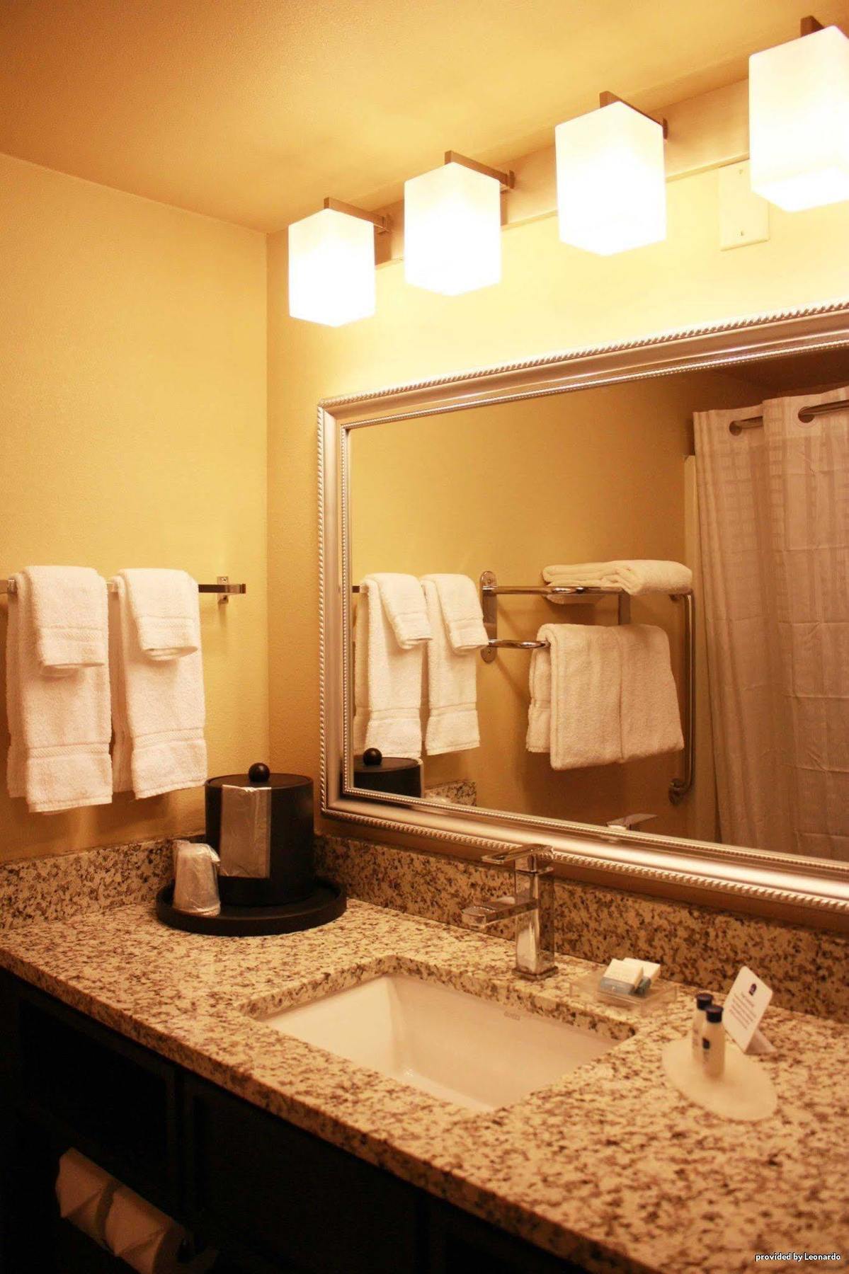 Comfort & Akron Hotel 2*